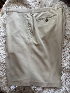 Tommy Bahama Men's Beige silk Shorts
